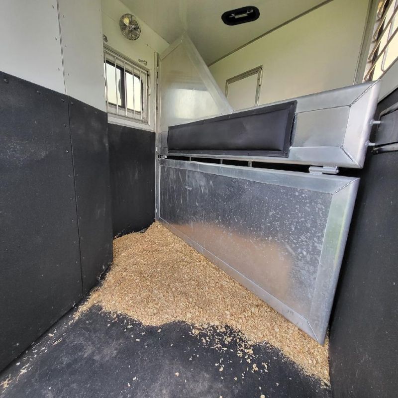 Used Horse Trailers for Sale