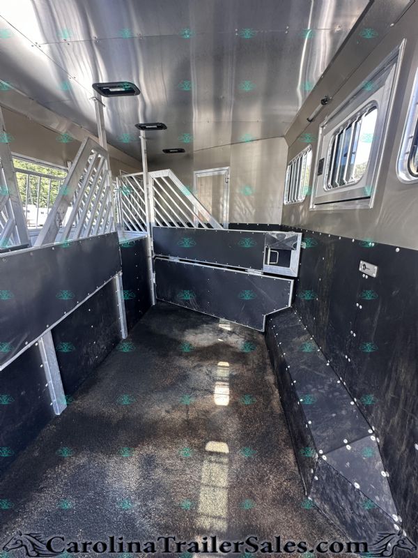 Used Horse Trailers for Sale