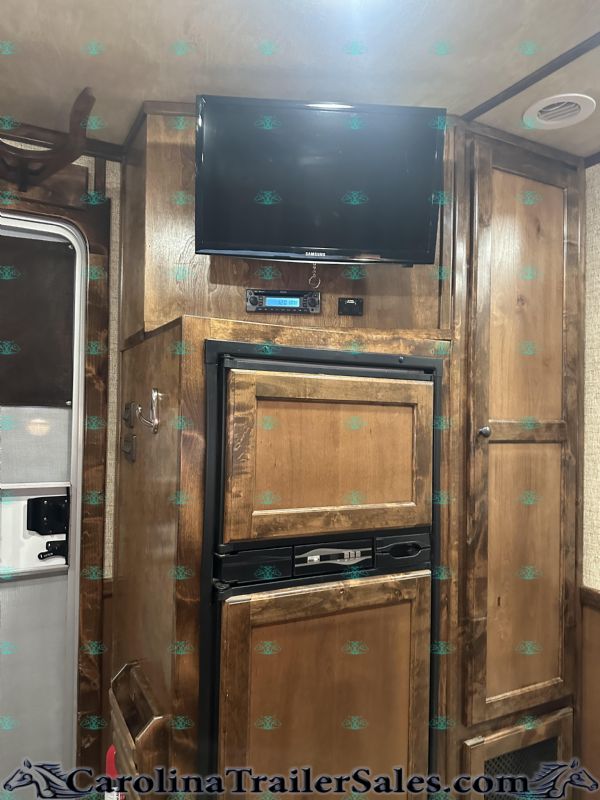 Used Horse Trailers for Sale