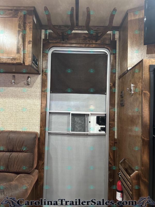 Used Horse Trailers for Sale