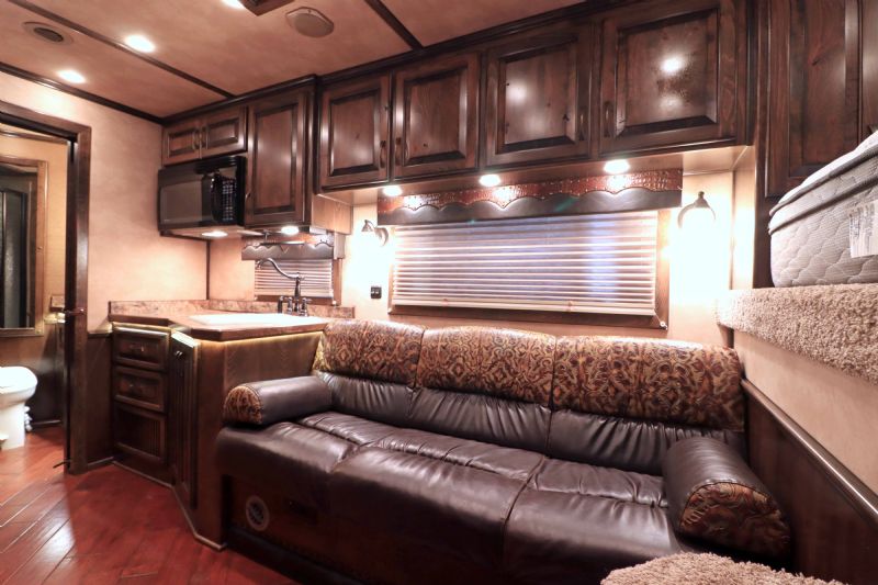 Used Horse Trailers for Sale