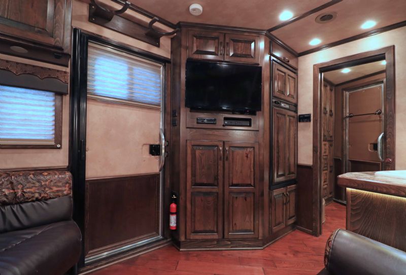 Used Horse Trailers for Sale