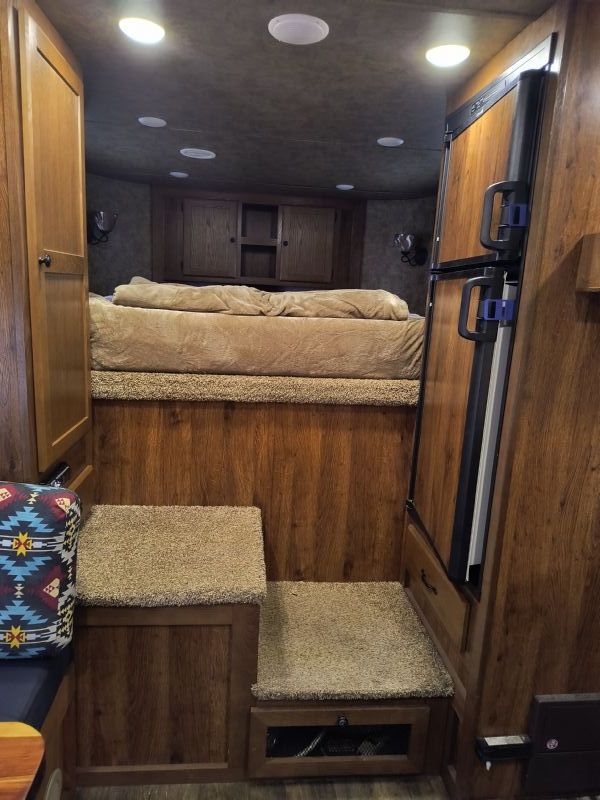 Used Horse Trailers for Sale