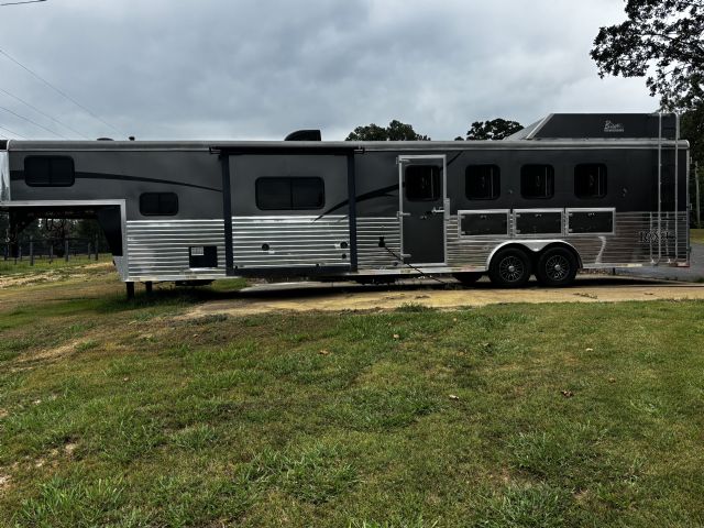 Used Horse Trailers for Sale