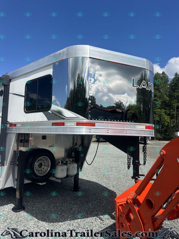 Used Horse Trailers for Sale