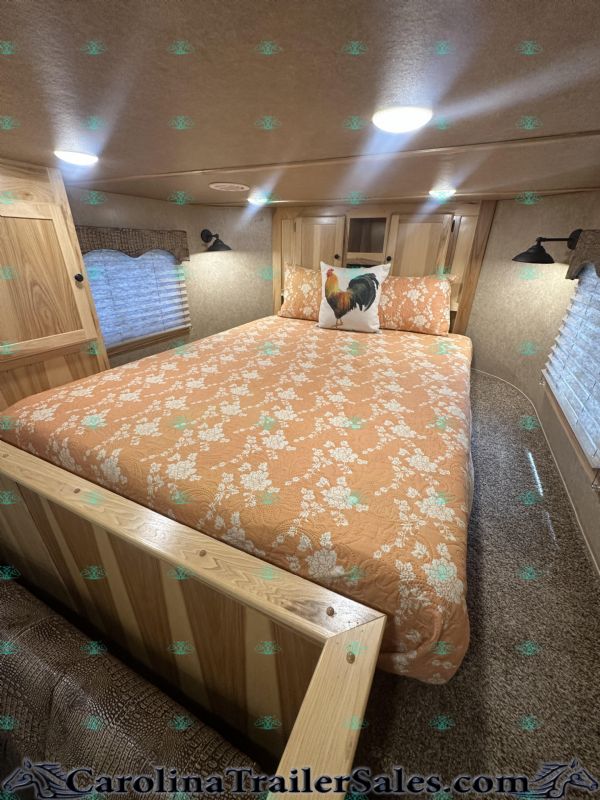Used Horse Trailers for Sale