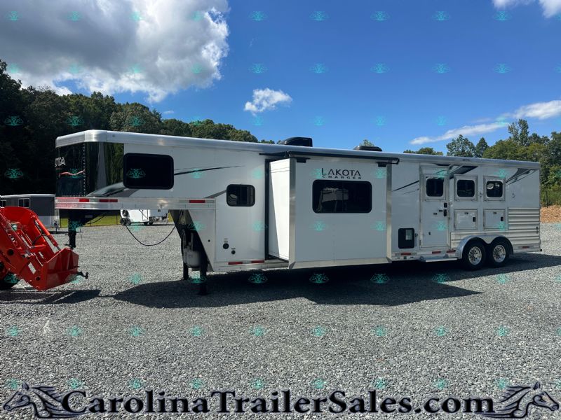 Used Horse Trailers for Sale