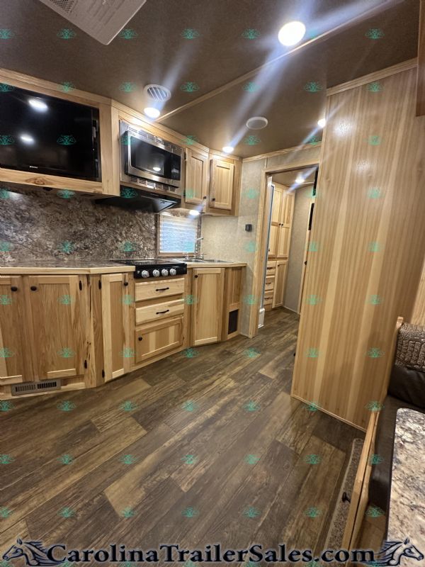 Used Horse Trailers for Sale