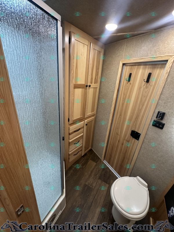 Used Horse Trailers for Sale