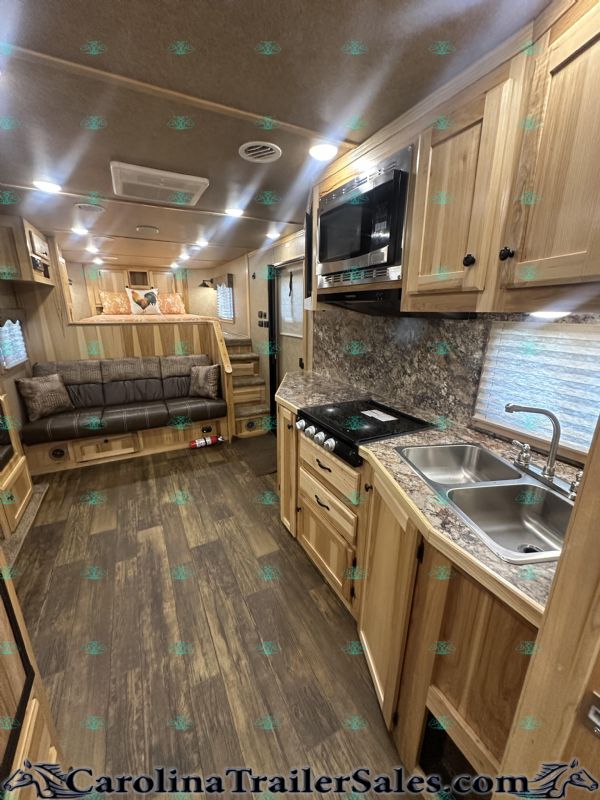 Used Horse Trailers for Sale