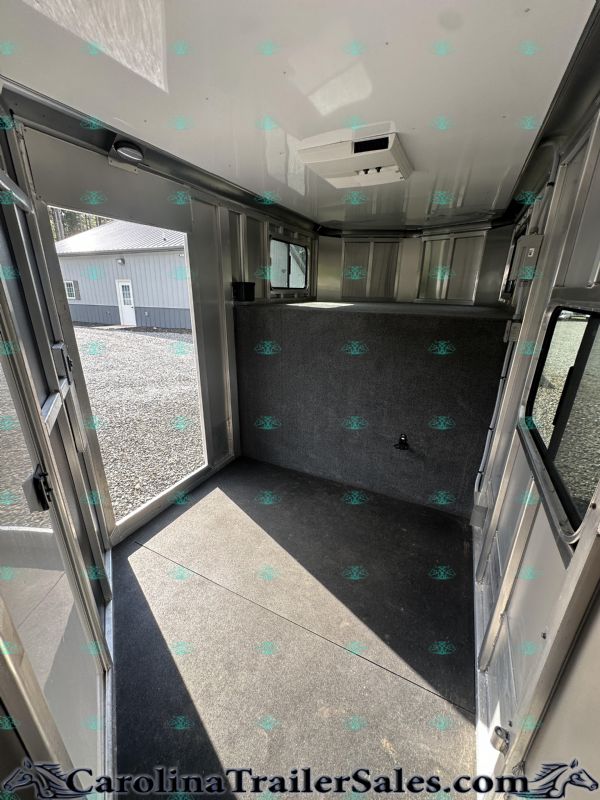 Used Horse Trailers for Sale