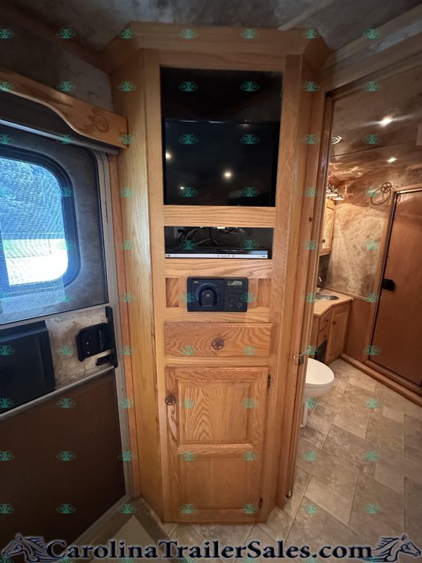 Used Horse Trailers for Sale