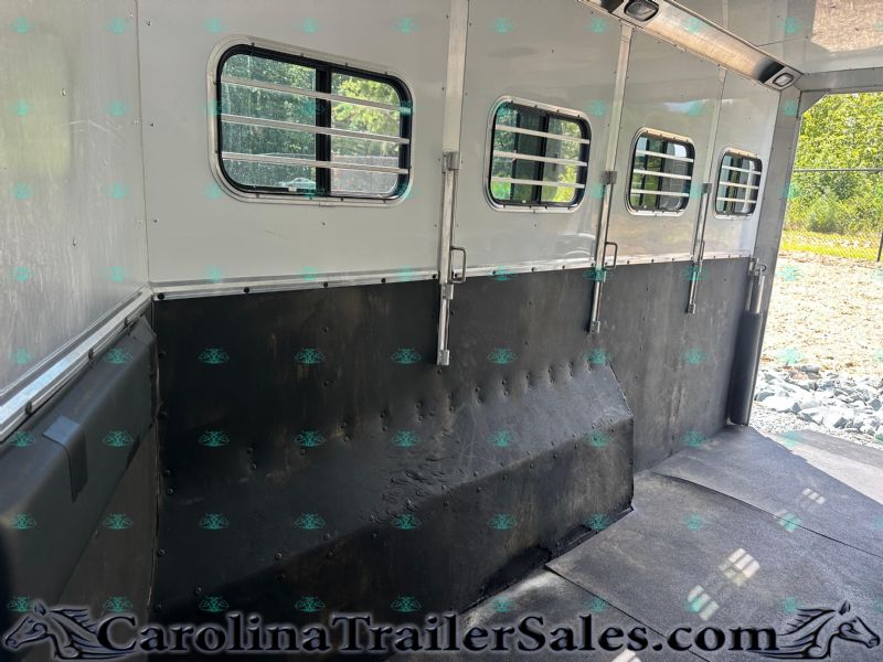 Used Horse Trailers for Sale