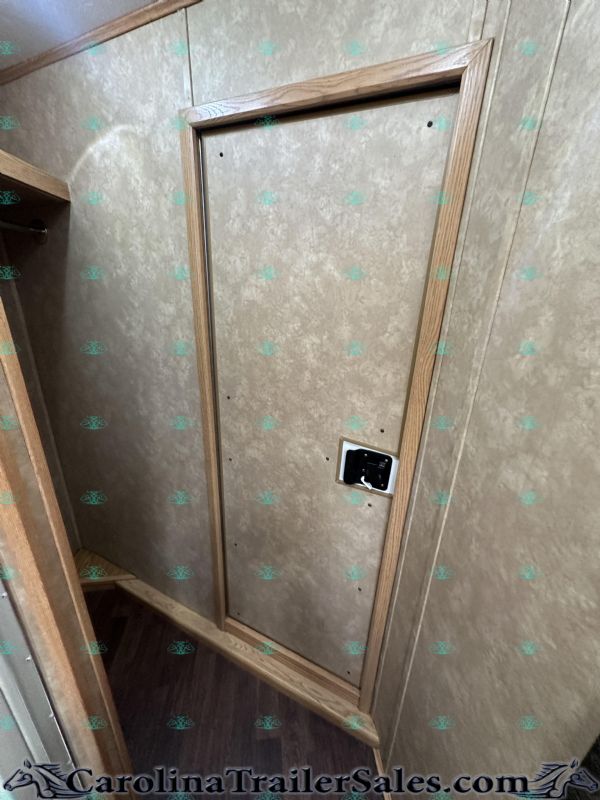 Used Horse Trailers for Sale