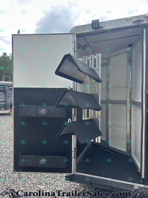 Used Horse Trailers for Sale