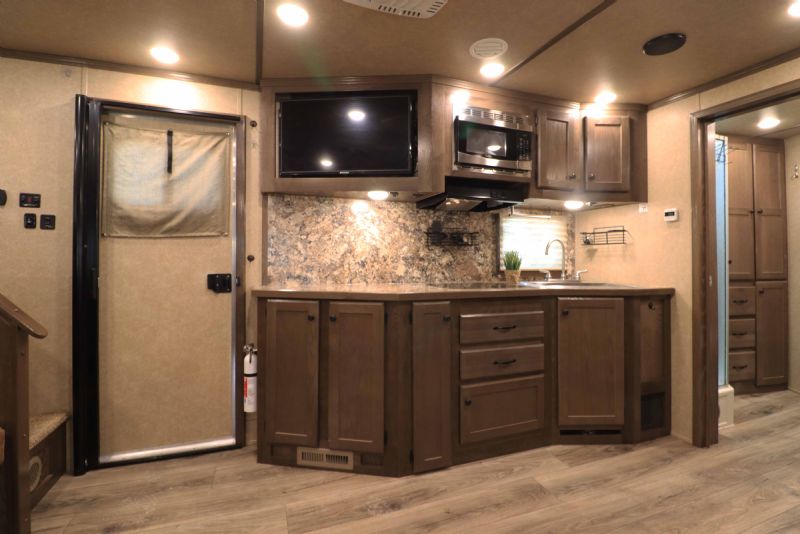 Used Horse Trailers for Sale