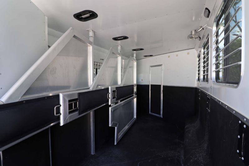 Used Horse Trailers for Sale