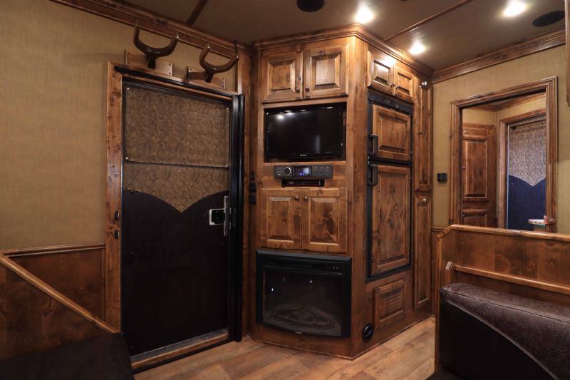 Used Horse Trailers for Sale