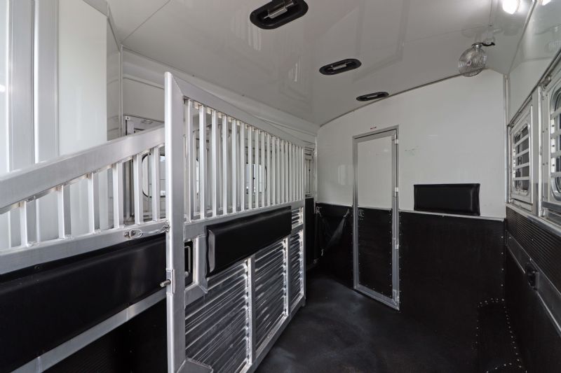 Used Horse Trailers for Sale
