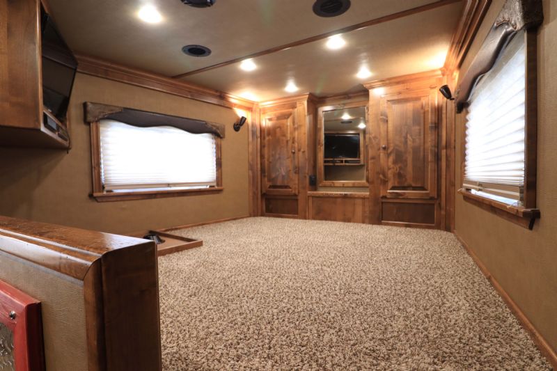 Used Horse Trailers for Sale