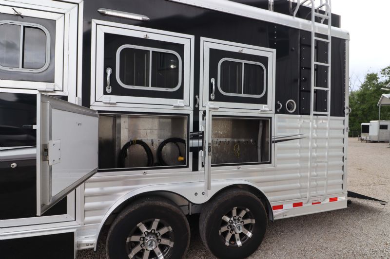 Used Horse Trailers for Sale