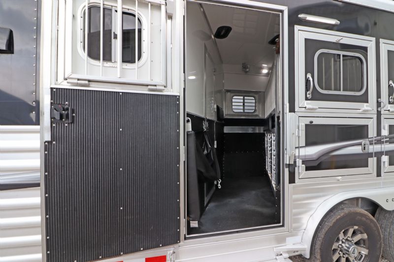 Used Horse Trailers for Sale