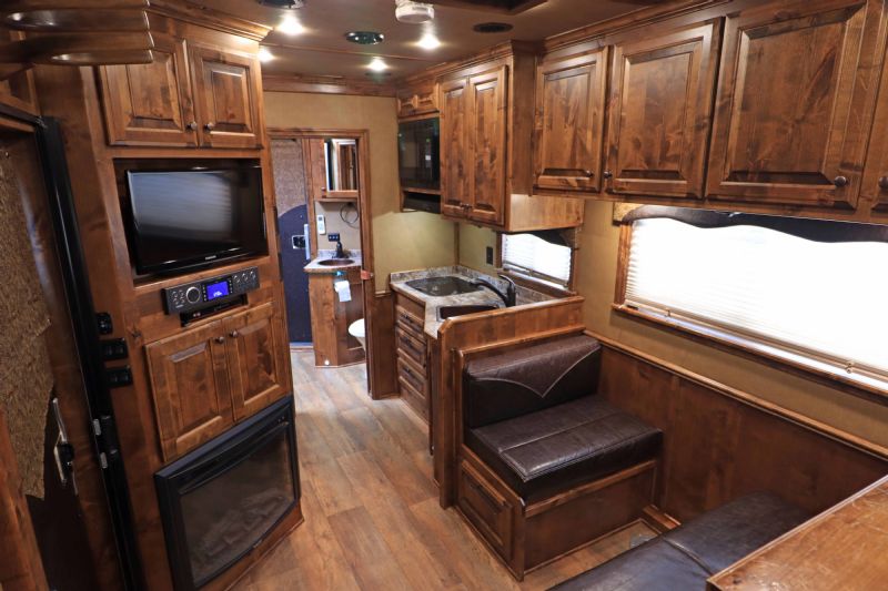 Used Horse Trailers for Sale