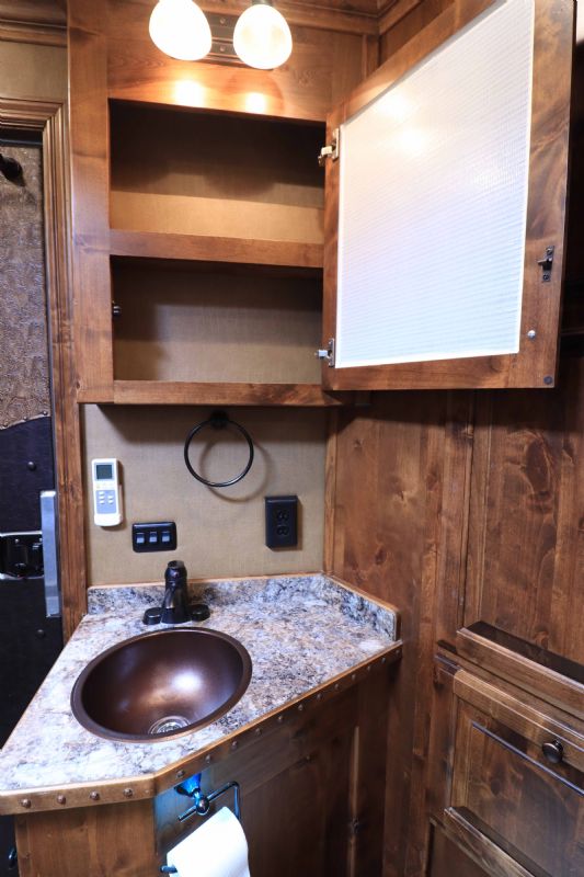 Used Horse Trailers for Sale