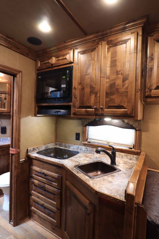 Used Horse Trailers for Sale