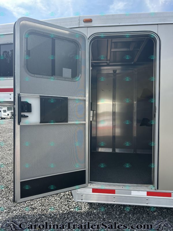 Used Horse Trailers for Sale