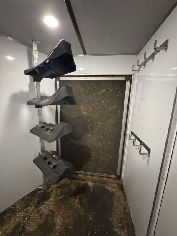 Used Horse Trailers for Sale