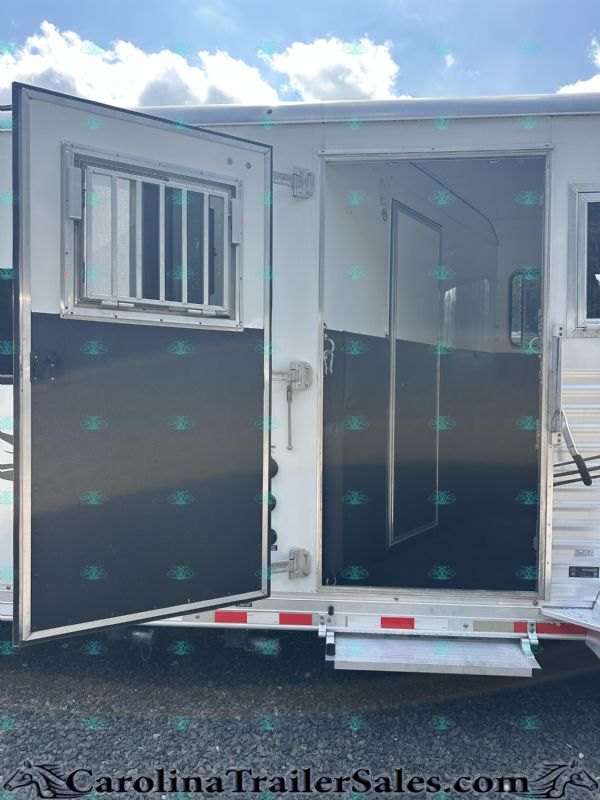 Used Horse Trailers for Sale