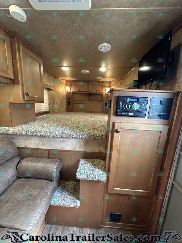 Used Horse Trailers for Sale