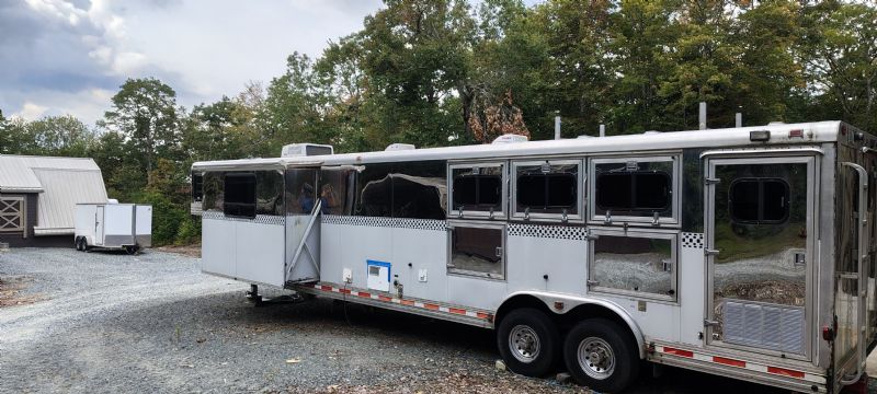 Used Horse Trailers for Sale