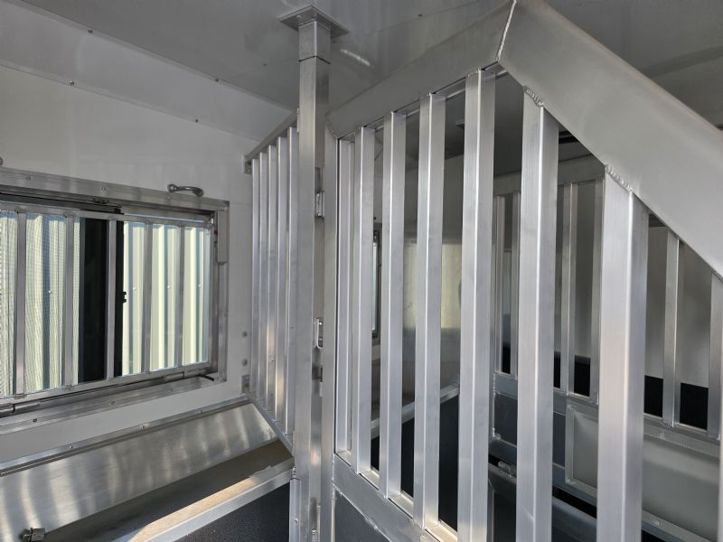 Used Horse Trailers for Sale