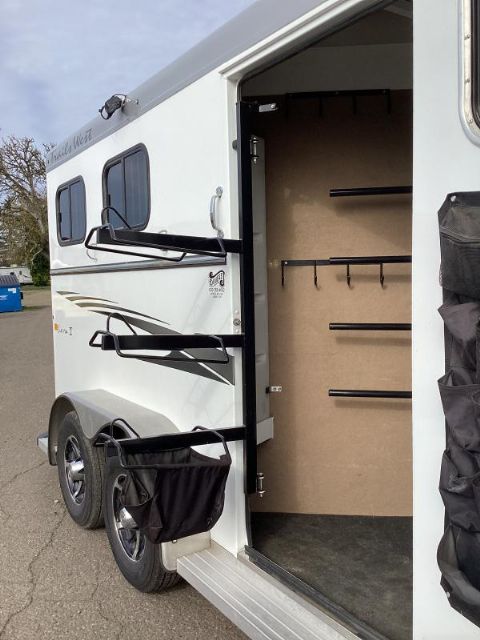 Used Horse Trailers for Sale