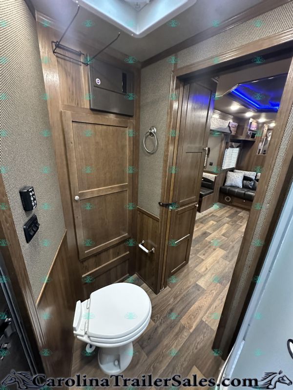 Used Horse Trailers for Sale