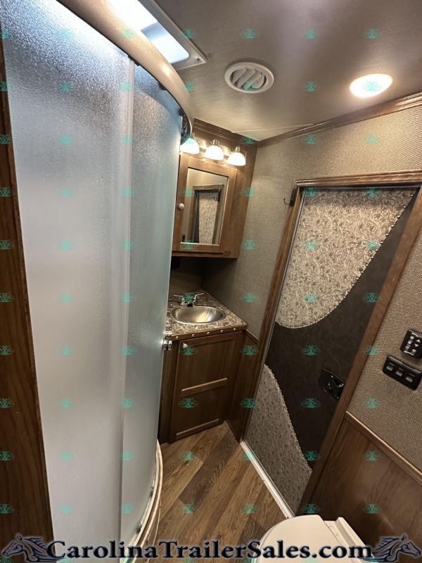 Used Horse Trailers for Sale