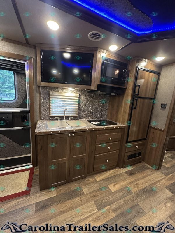 Used Horse Trailers for Sale