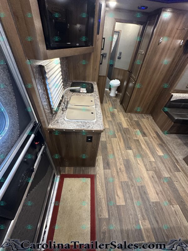 Used Horse Trailers for Sale