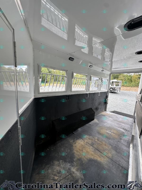 Used Horse Trailers for Sale
