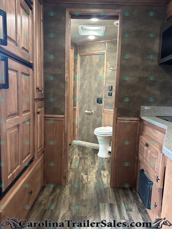 Used Horse Trailers for Sale