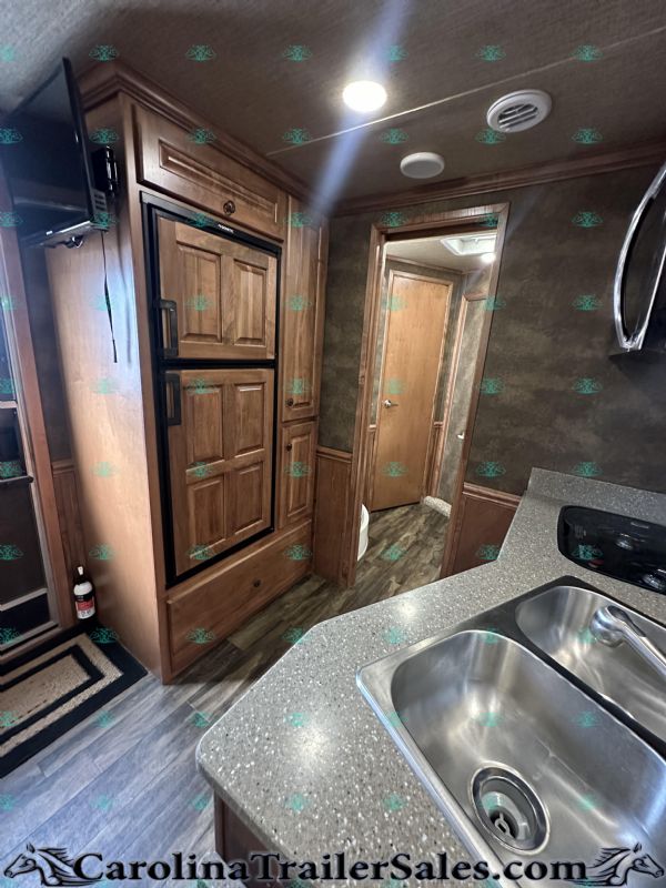 Used Horse Trailers for Sale