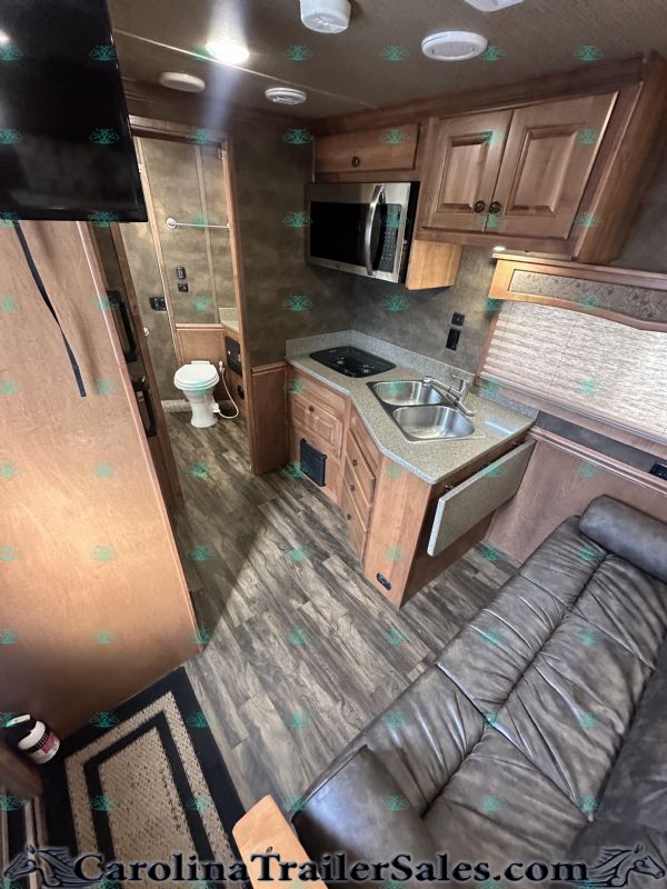 Used Horse Trailers for Sale