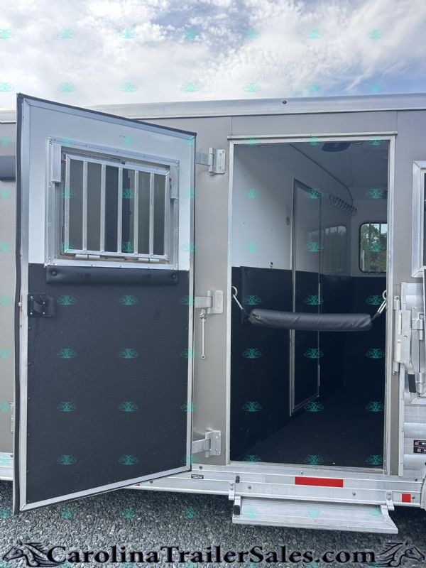 Used Horse Trailers for Sale