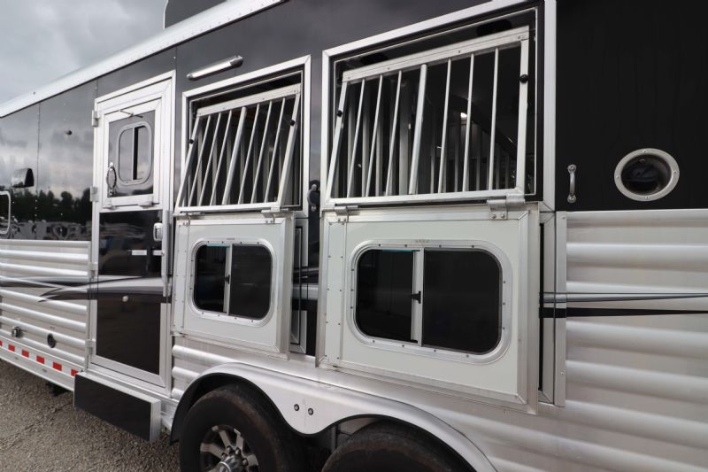 Used Horse Trailers for Sale