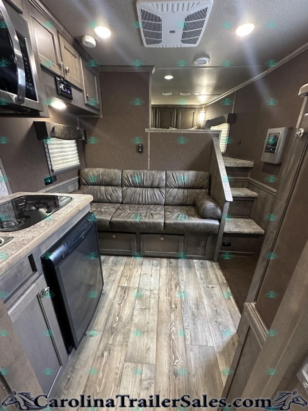 Used Horse Trailers for Sale