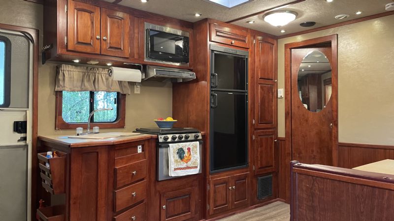 Used Horse Trailers for Sale