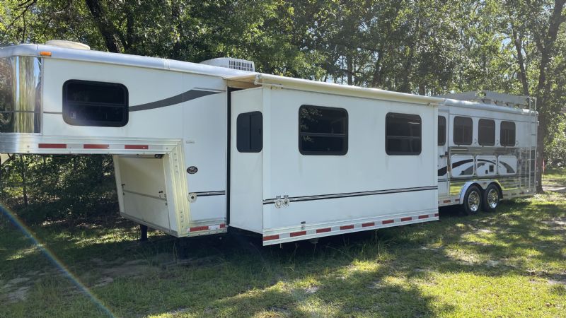 Used Horse Trailers for Sale