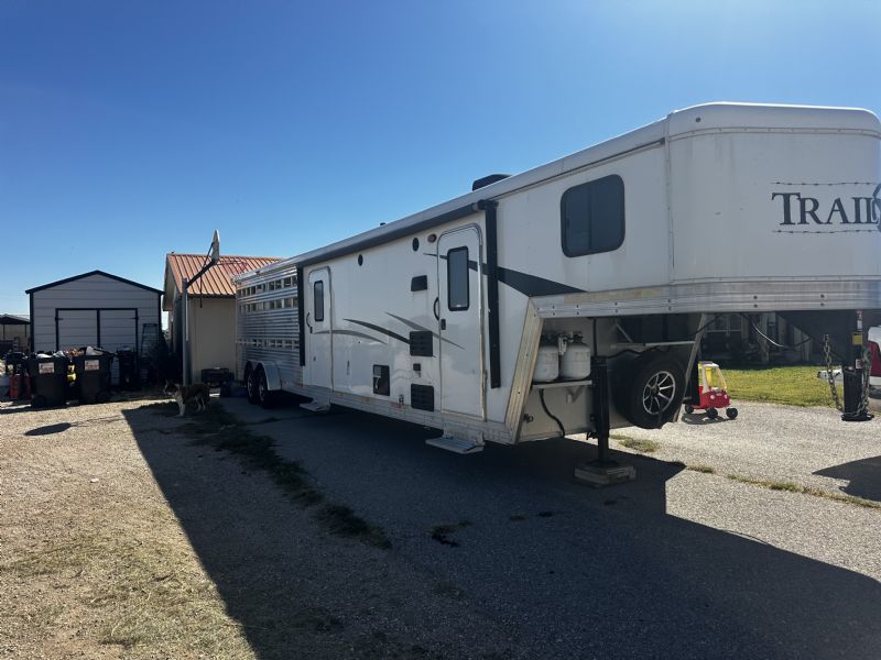 Used Horse Trailers for Sale